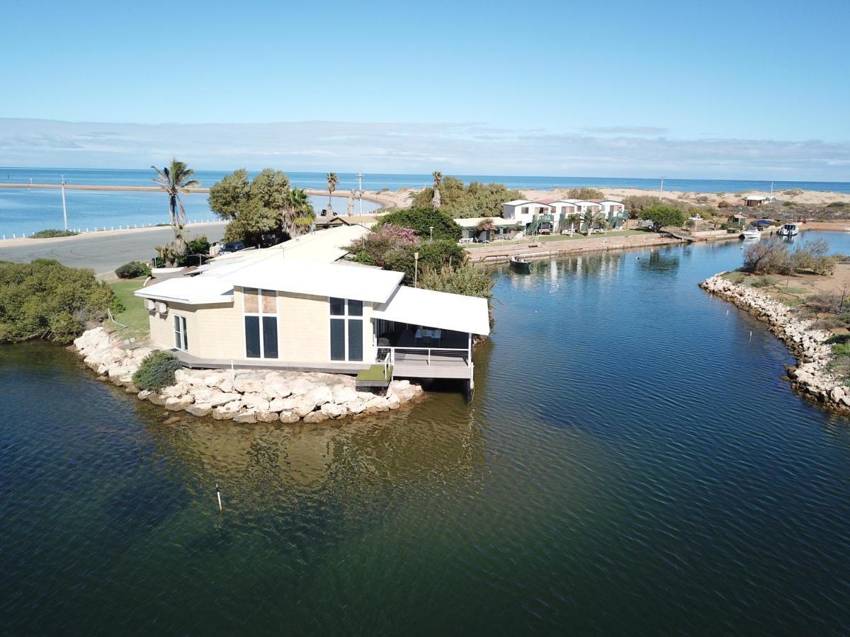 Pelican Point Waterfront Resort Formerly Carnarvon Beach Retreat Zewnętrze zdjęcie