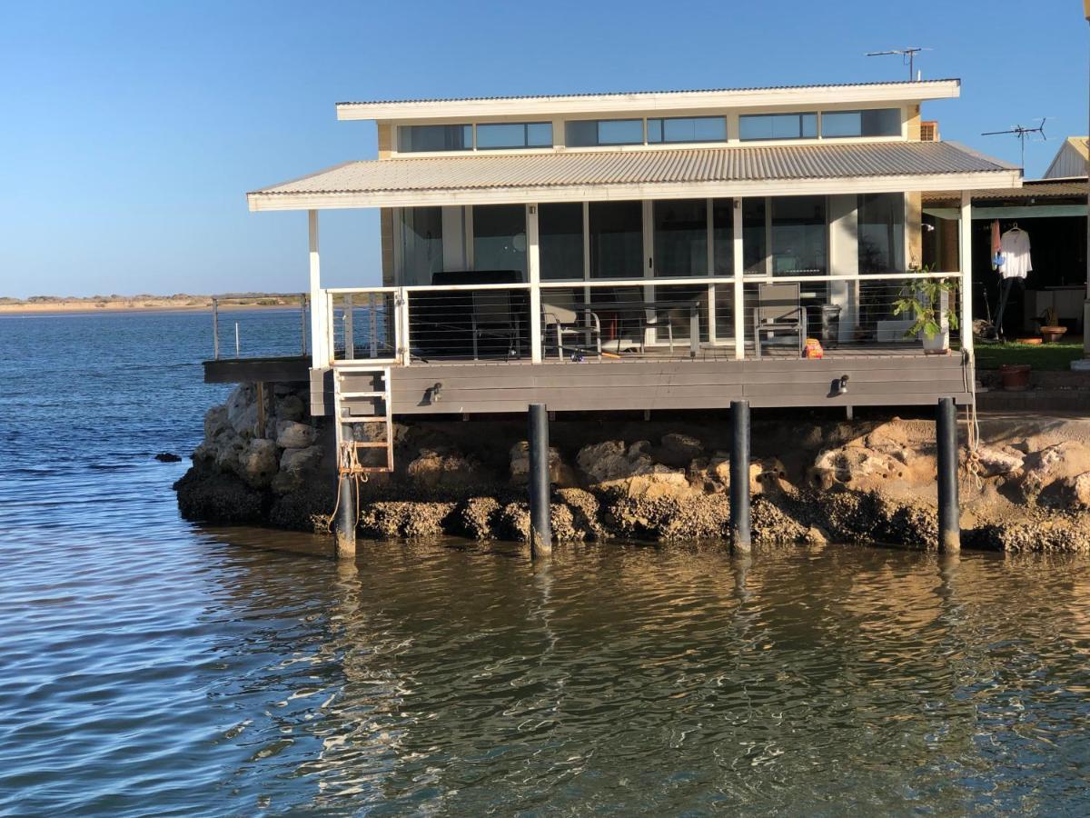 Pelican Point Waterfront Resort Formerly Carnarvon Beach Retreat Zewnętrze zdjęcie